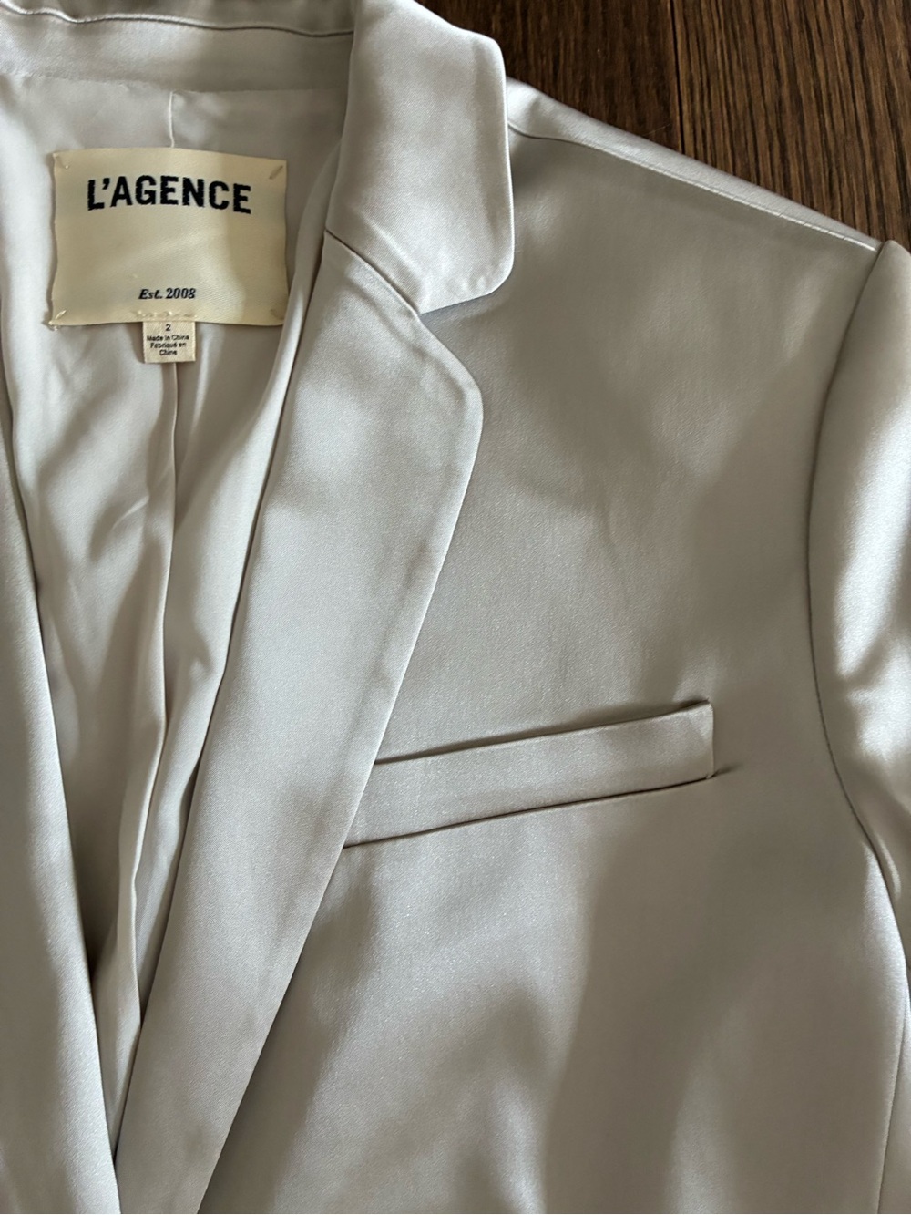 L’AGENCE Blazer Champagne Shiny NWOT - Picture 6 of 12